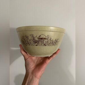 PYREX Forest Fancy Mixing Bowl #402